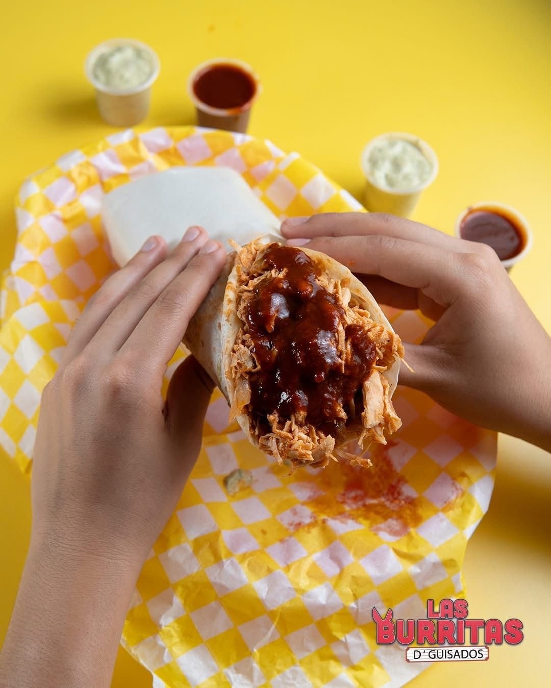 Burrita gigante de chicharrón con salsa chipotle de Las Burritas Aguascalientes