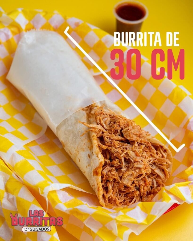 Burrita gigante de carne deshebrada en tortilla de harina de 30 cm de Las burritas Aguascalientes
